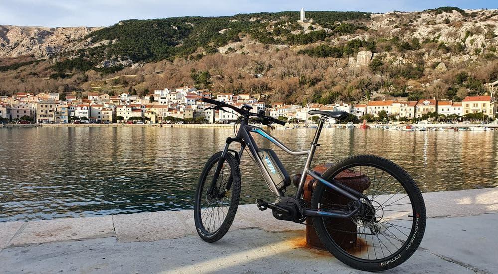 Najam električnog brdskog bicikla u Baški