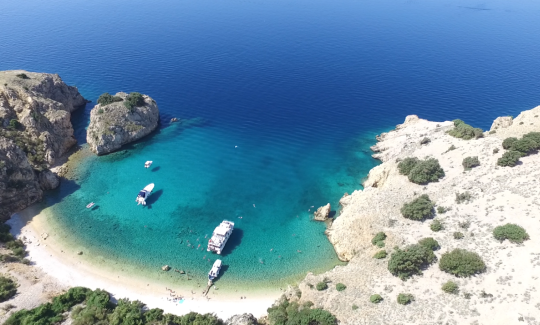 Baška krk pogled na goli otok