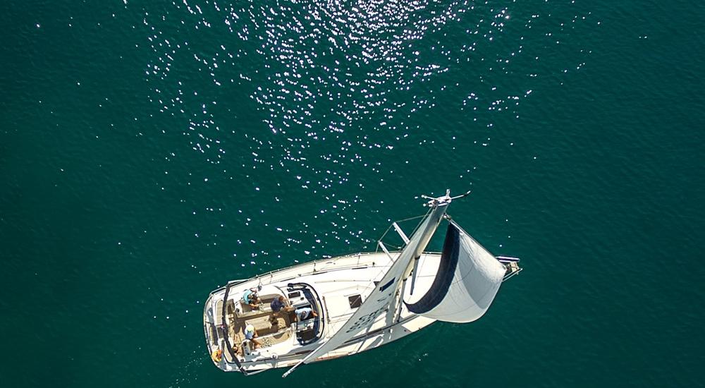 Panoramic sailing in the Baška bay