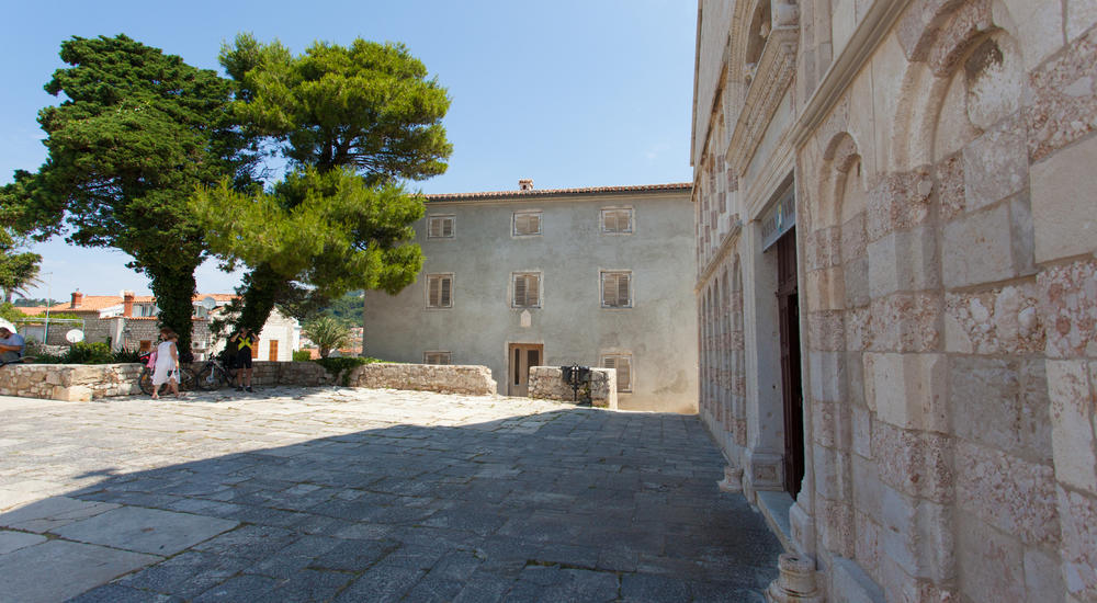 Escursione in barca a Isola di Rab e fiordo Zavratnica