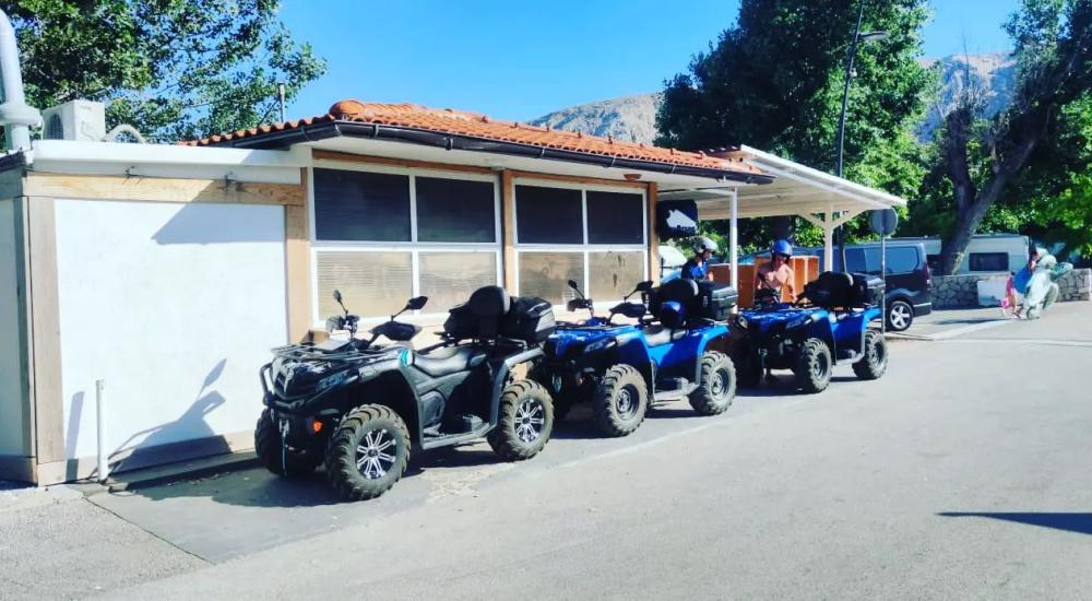 Rent a quad in Baška