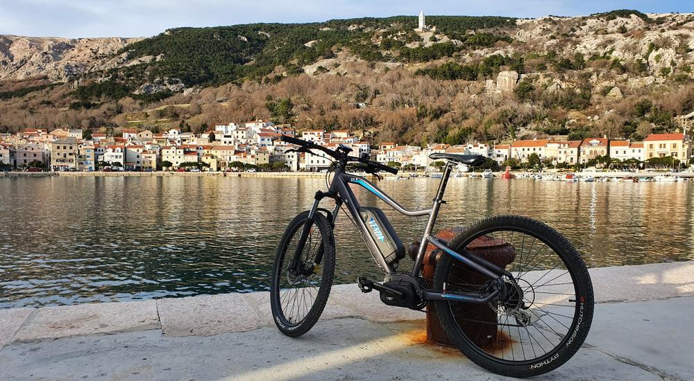 Noleggio di montagna elettrica eBike a Baška