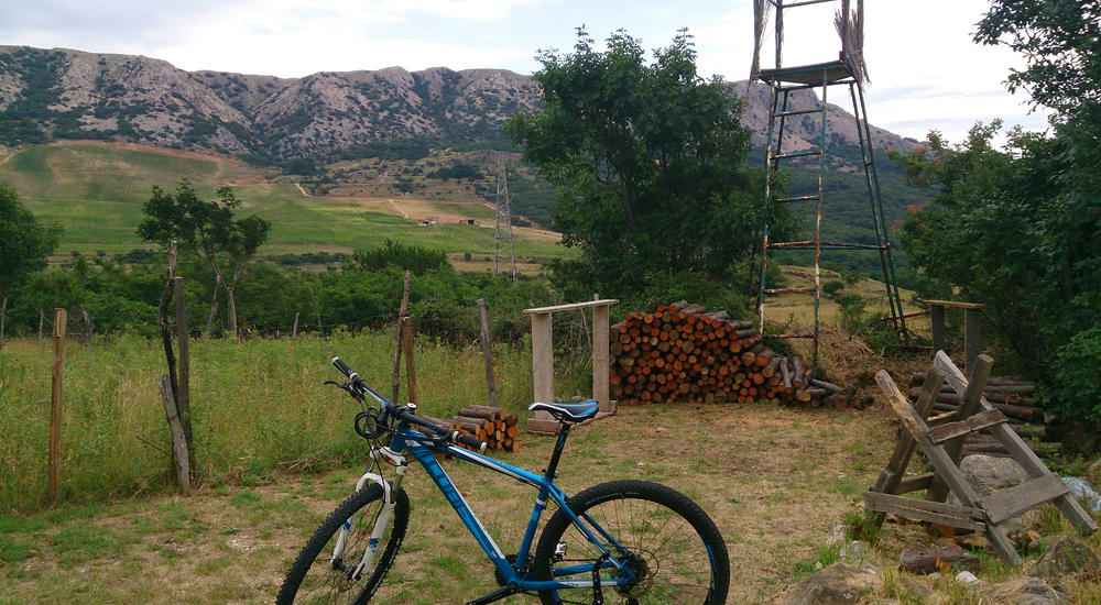 Easy Countryside e-Bike Tour in Baška