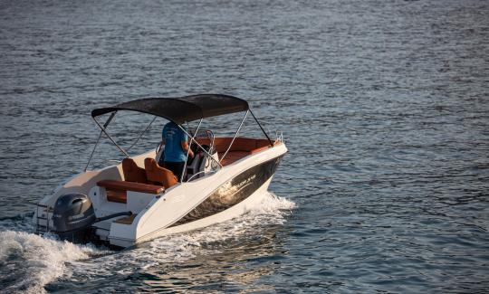 Rent a Boat Barracuda 545 for 8 people