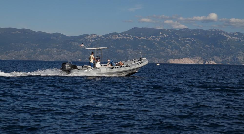 Izlet na plažu Vela Luka s taxi brodom